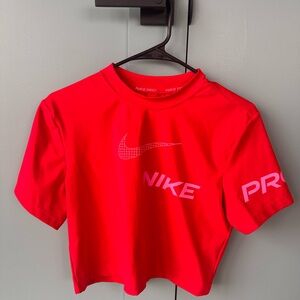 Nike ProbRed Short Sleeve Crop Performance Tee